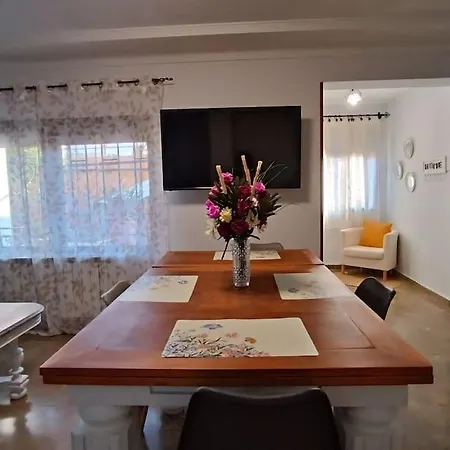 Casa Con Piscina Y Barbacoa A 3 Kilometros De La Alhambra Hébergement de vacances *
