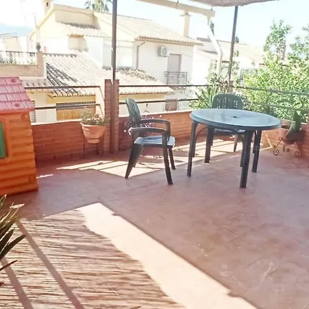 Casa Con Piscina Y Barbacoa A 3 Kilometros De La Alhambra Hébergement de vacances Huétor Vega